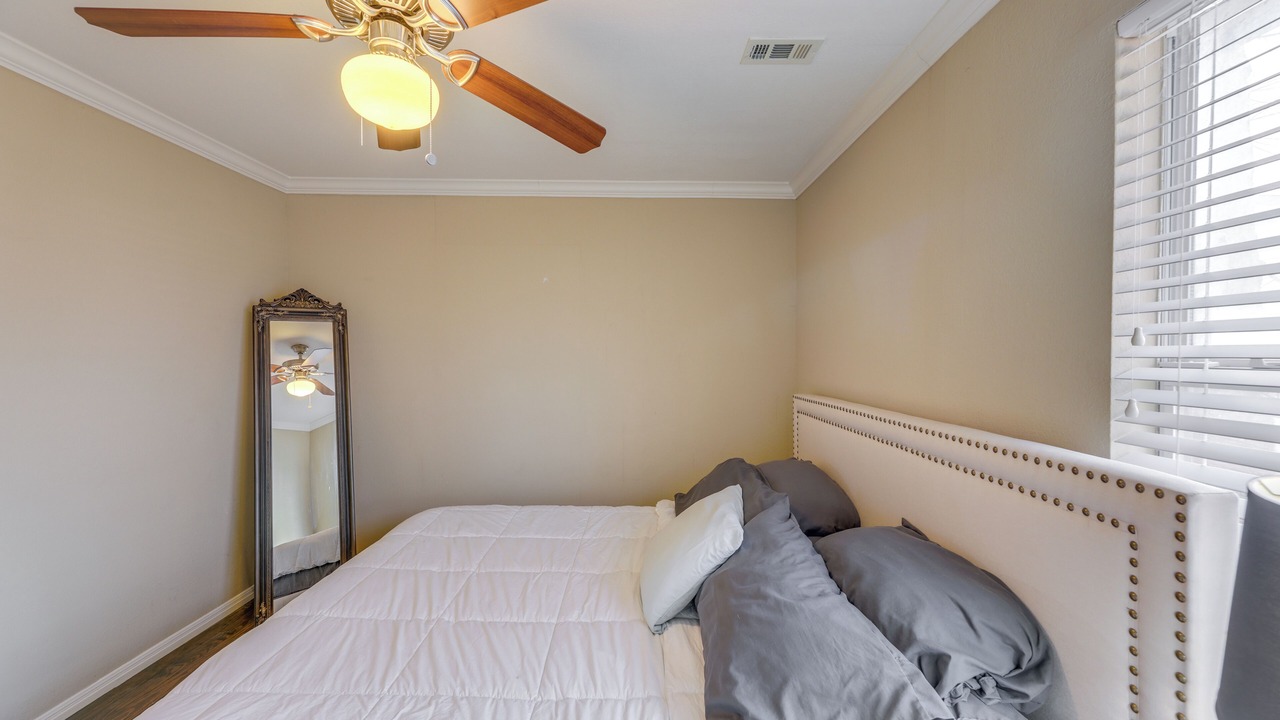 Photo of Bedroom in Govalle