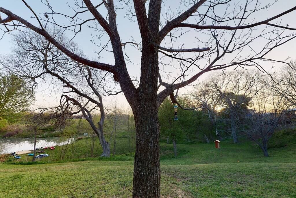 Photo of Others in Martindale