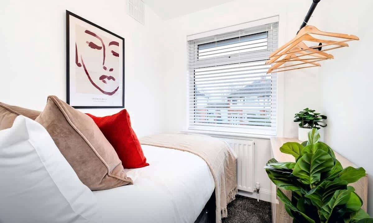 Photo of Bedroom in Stoke-on-Trent