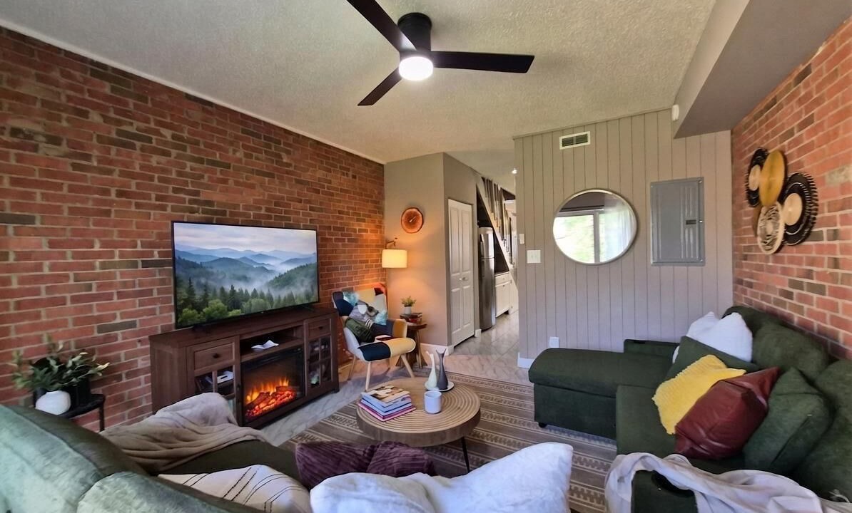 Photo of Livingroom in Pigeon Forge