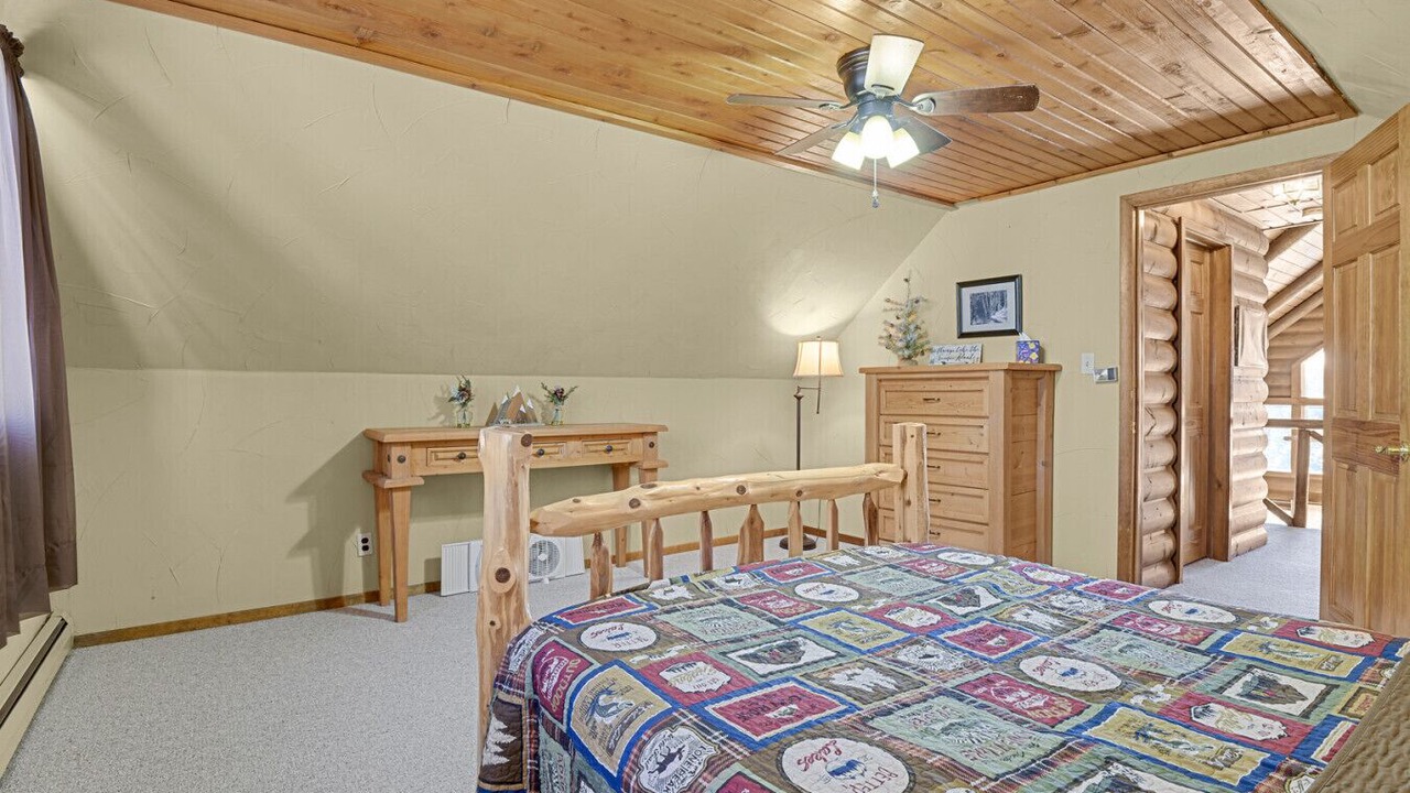 Photo of Bedroom in Spring Valley