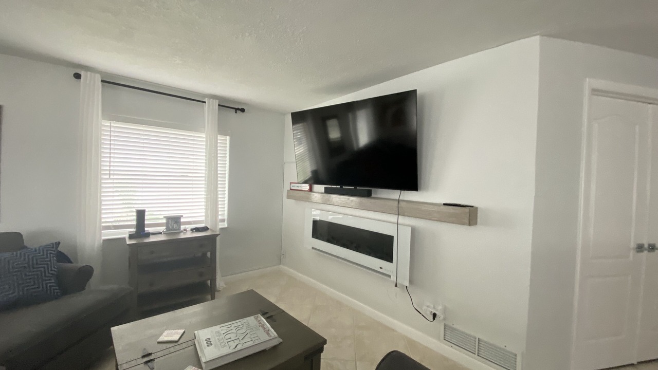 Photo of Livingroom in Holly Hill
