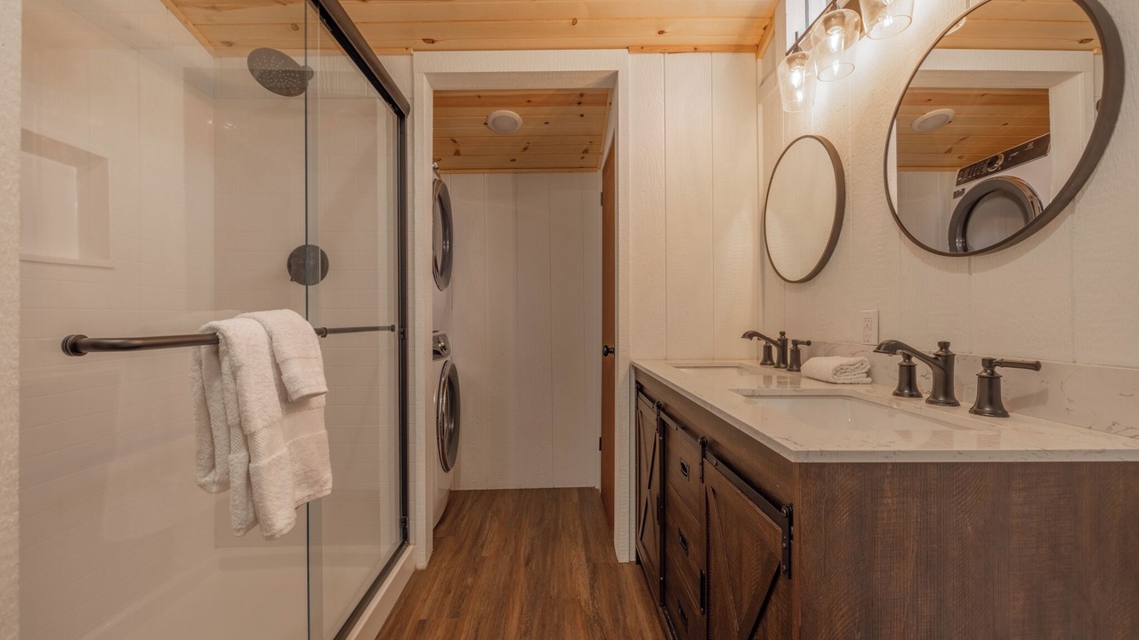 Photo of Bathroom in Innsbrook
