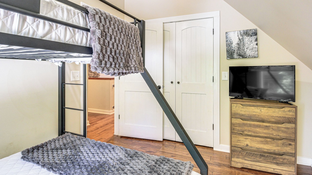 Photo of Bedroom in Lynchburg