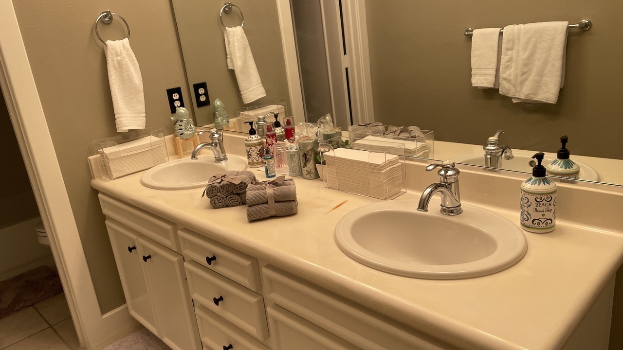 Photo of Bathroom in Uptown