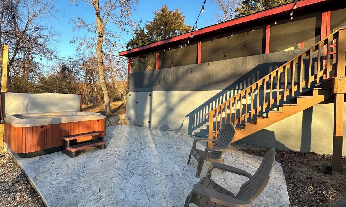 Photo of Outdoor in Linden