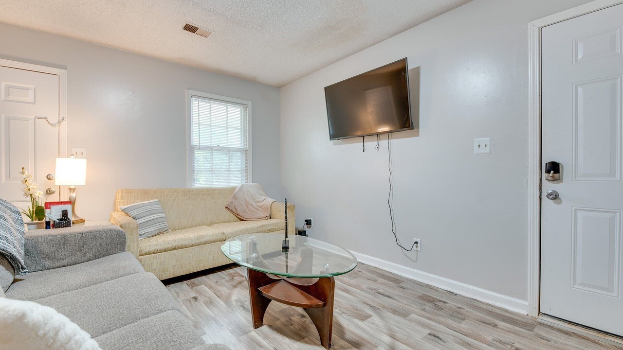 Photo of Livingroom in Cedartown