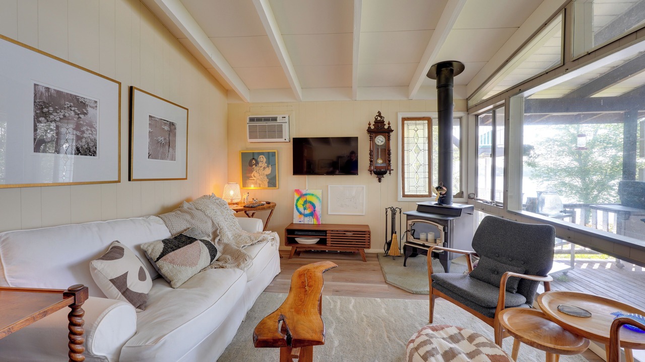 Photo of Bedroom in Kauneonga Lake