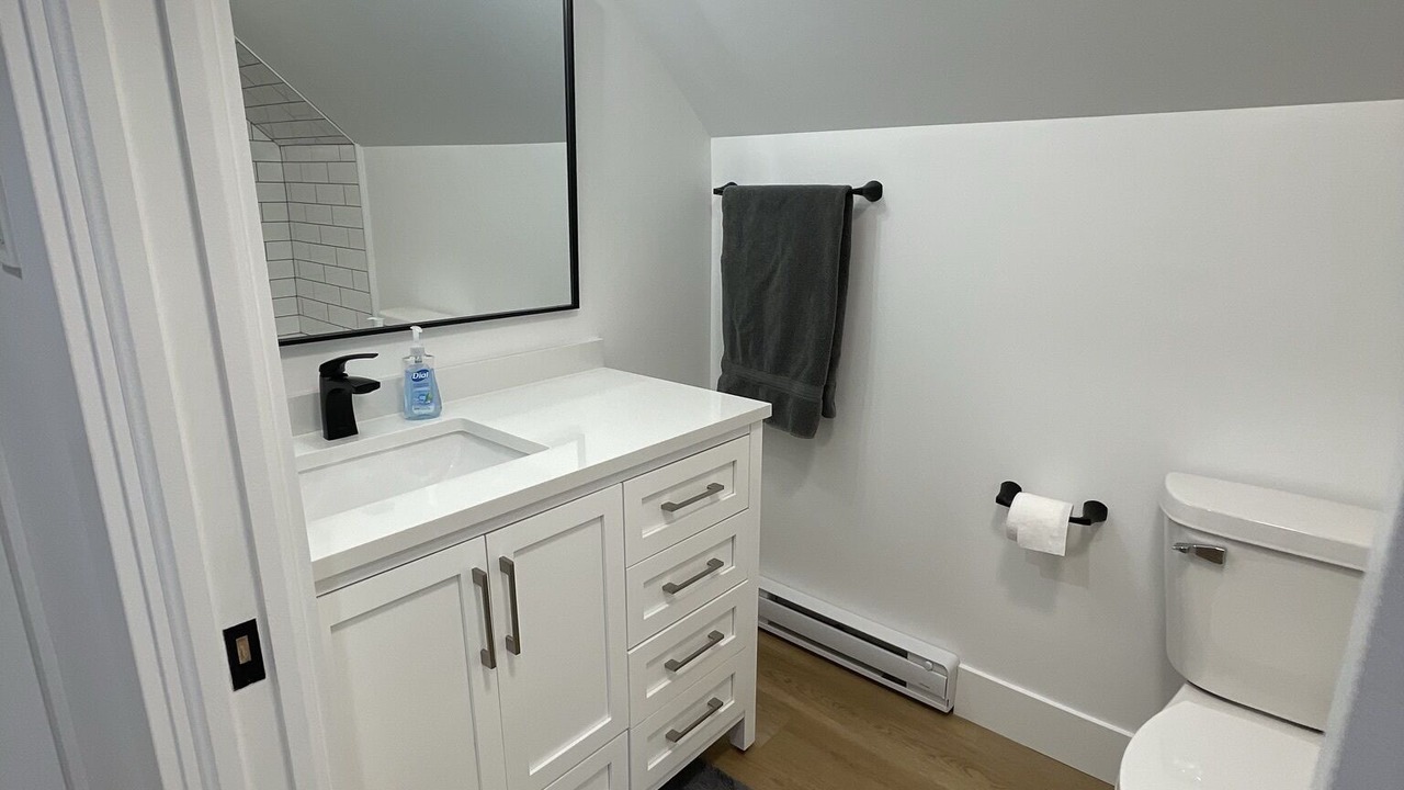 Photo of Bathroom in Fogo