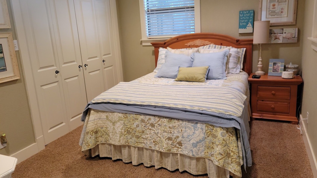 Photo of Bedroom in Graford