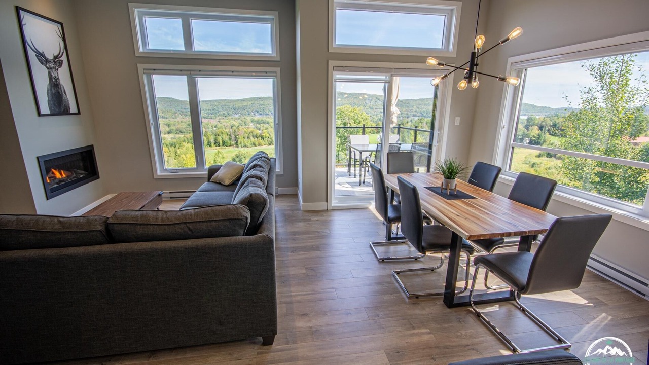 Photo of Livingroom in Saint-Jean-de-Matha