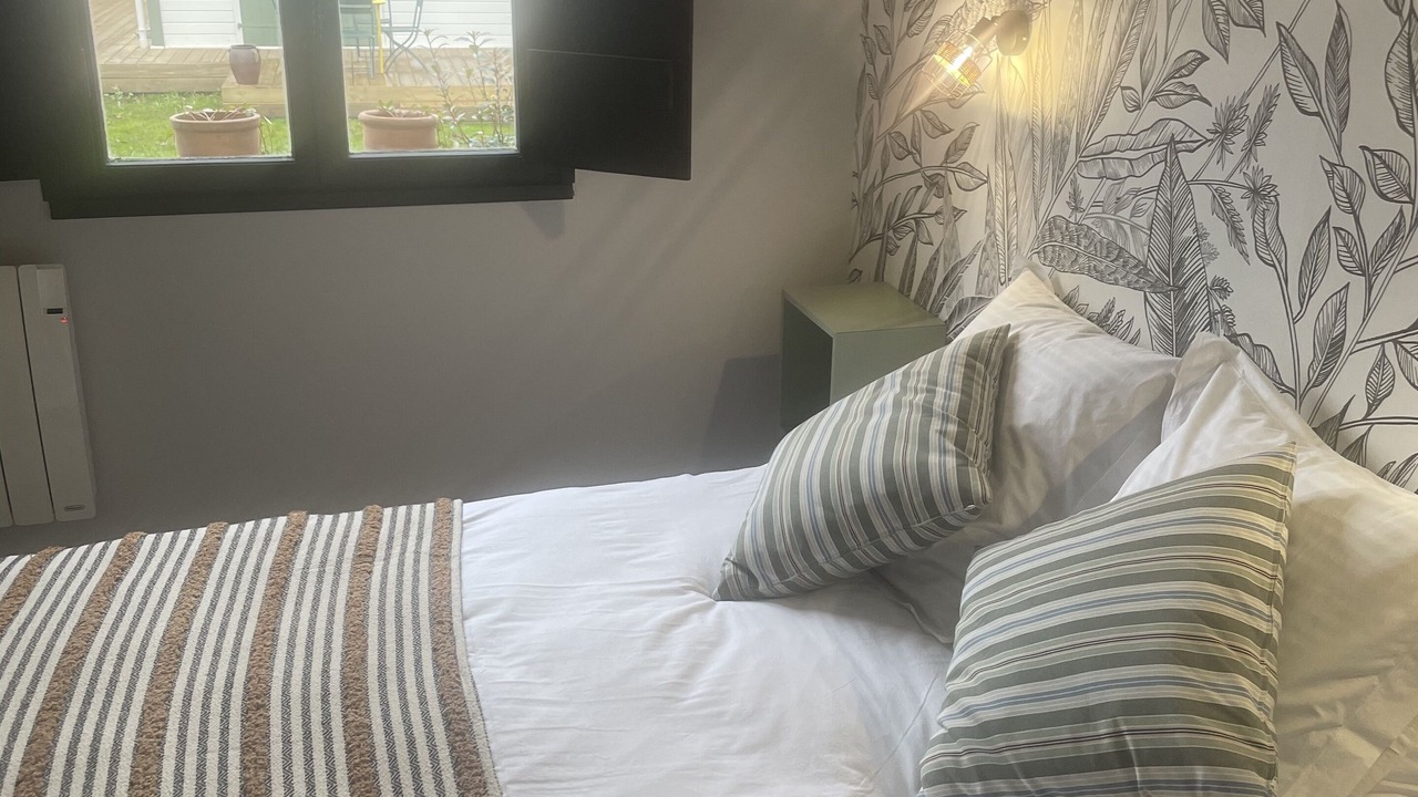 Photo of Bedroom in Pont-Audemer