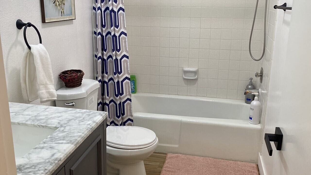Photo of Bathroom in Canyon Gate