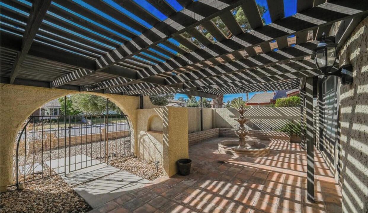 Photo of Patio Balcony in Canyon Gate