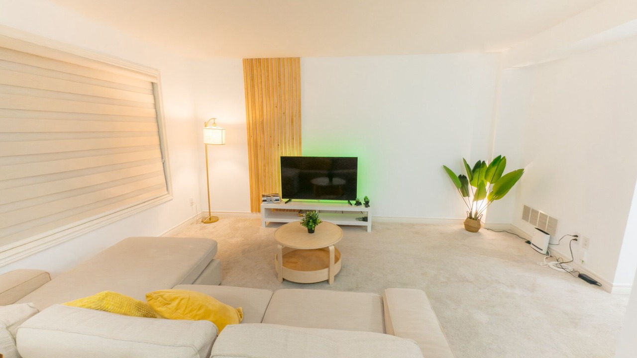Photo of Livingroom in Welland