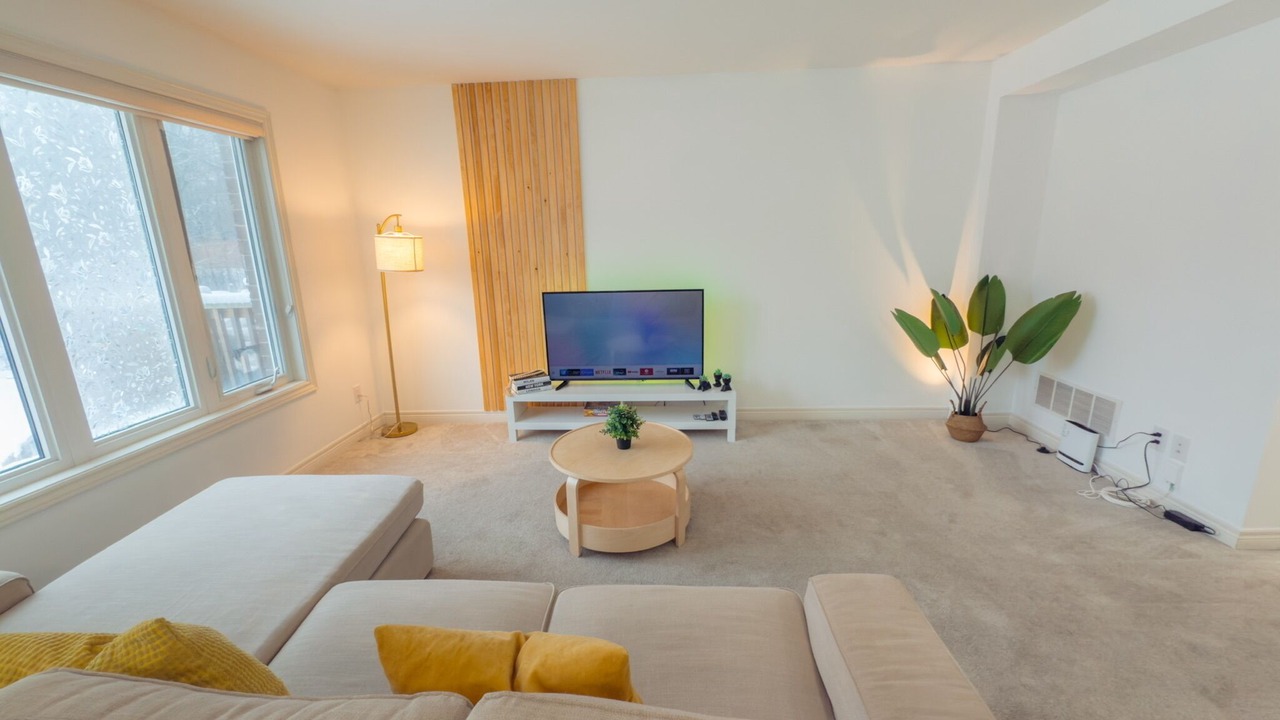 Photo of Livingroom in Welland