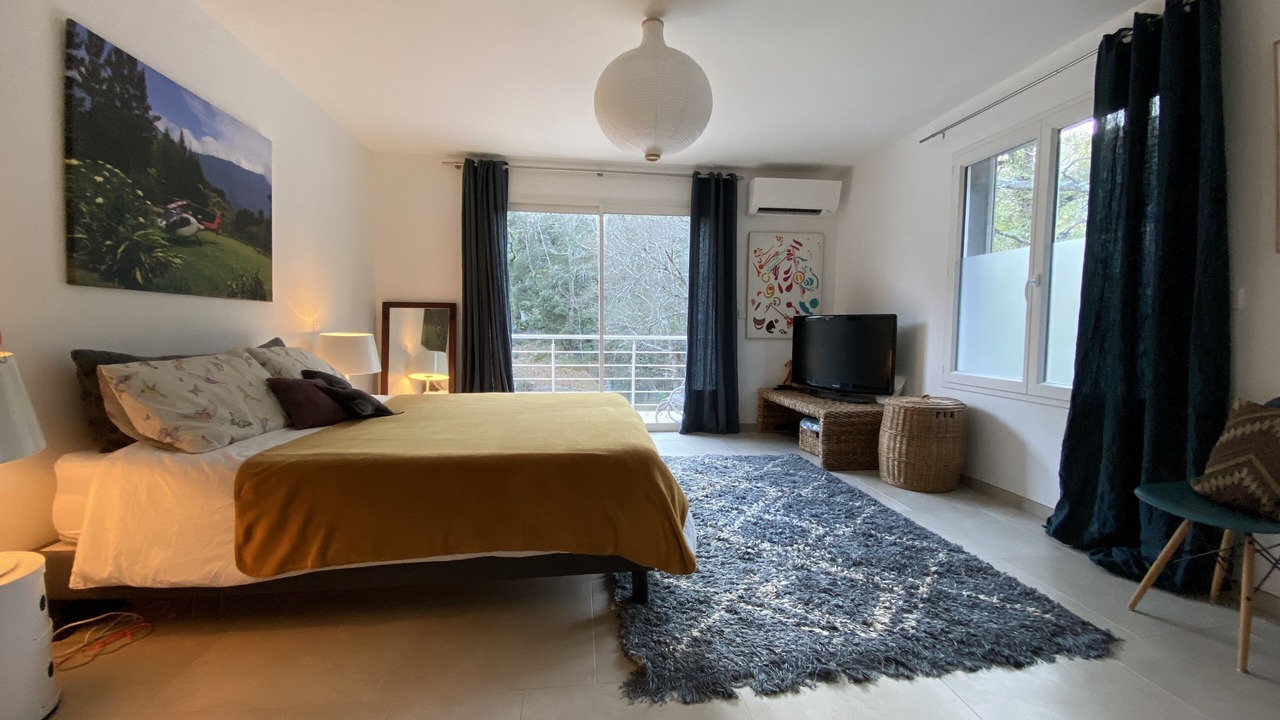 Photo of Bedroom in Nans-les-Pins