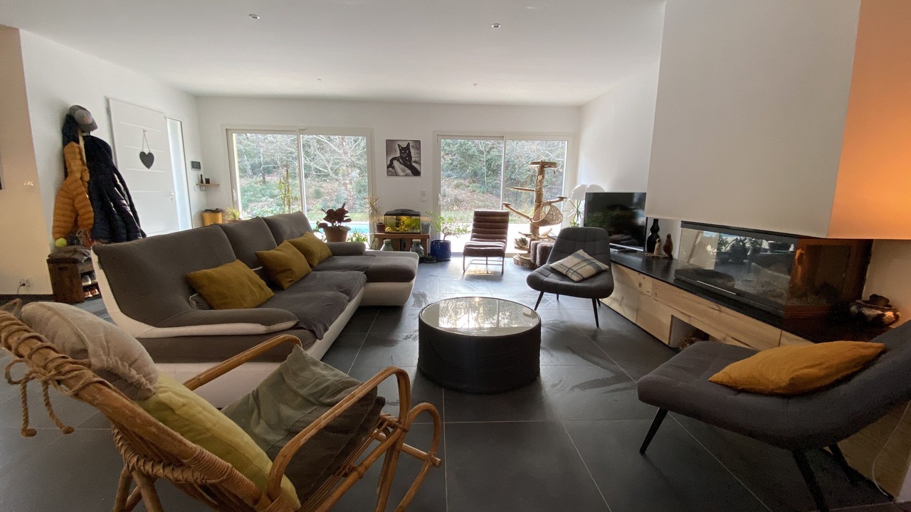 Photo of Livingroom in Nans-les-Pins