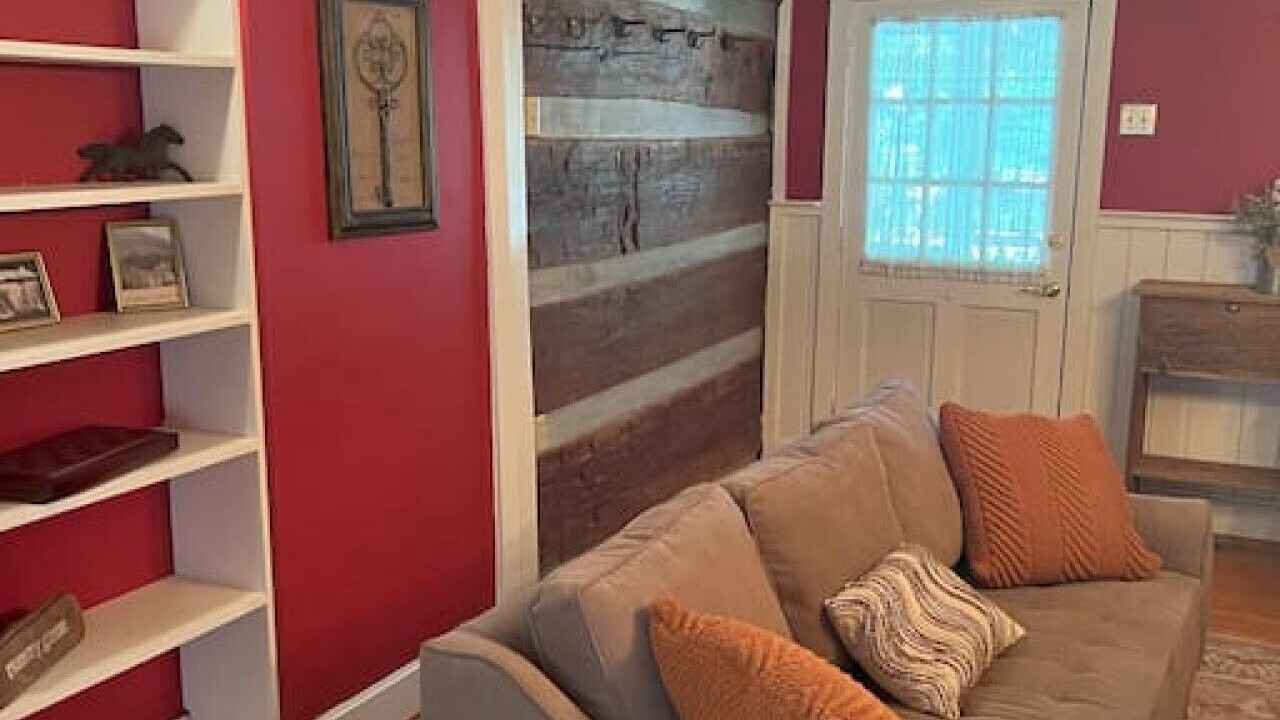 Photo of Livingroom in Winston