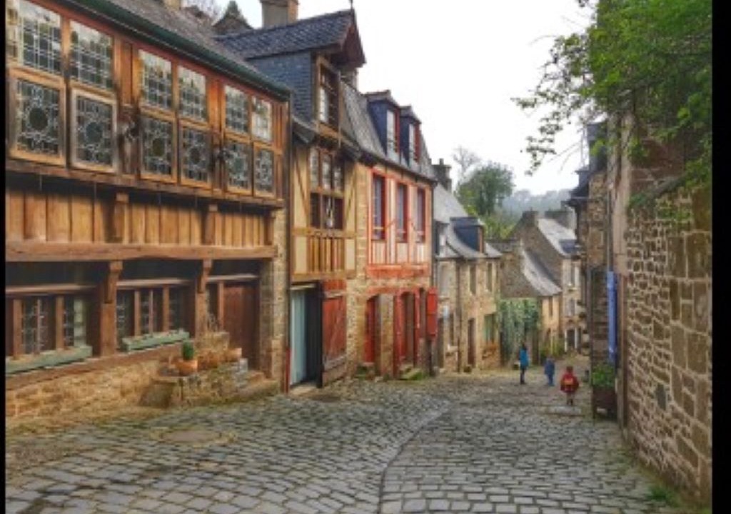 Photo of Others in Dol-de-Bretagne