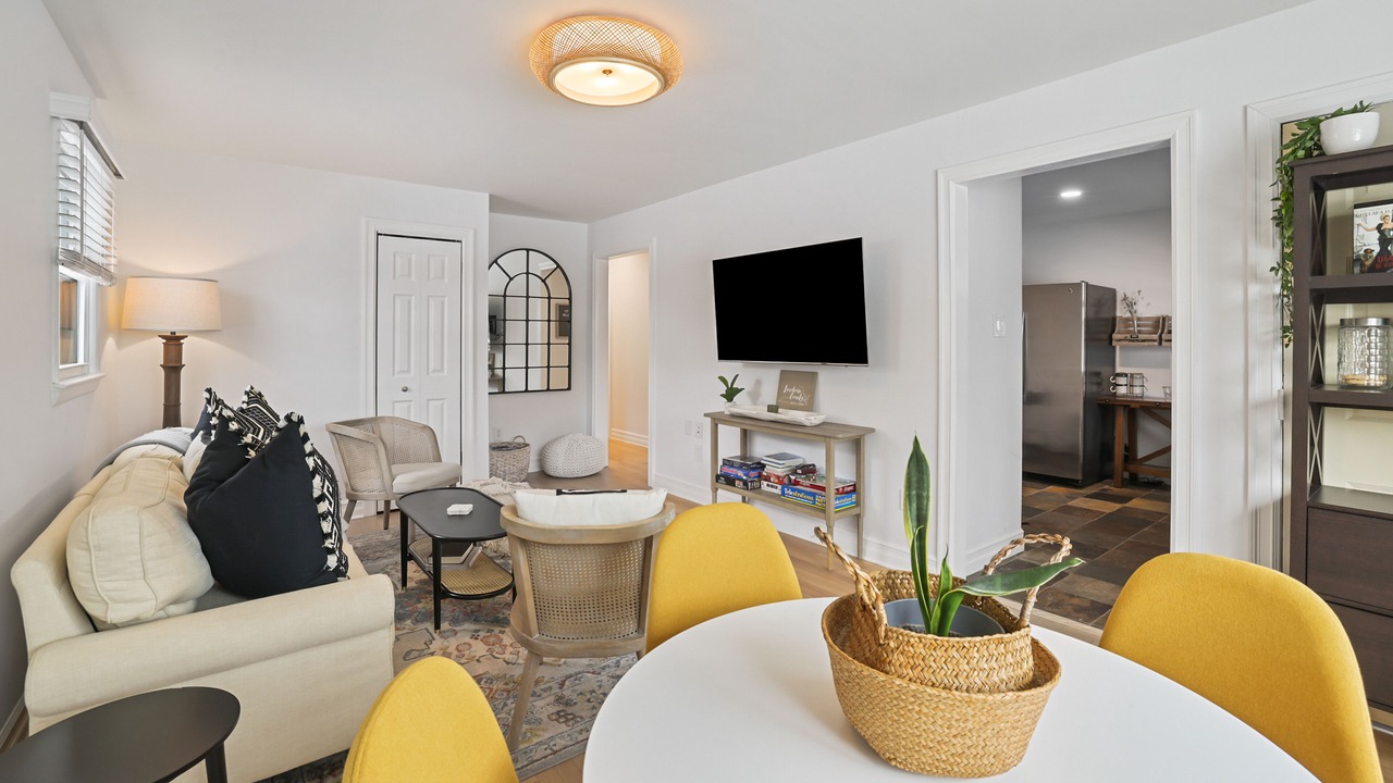 Photo of Livingroom in Leesburg