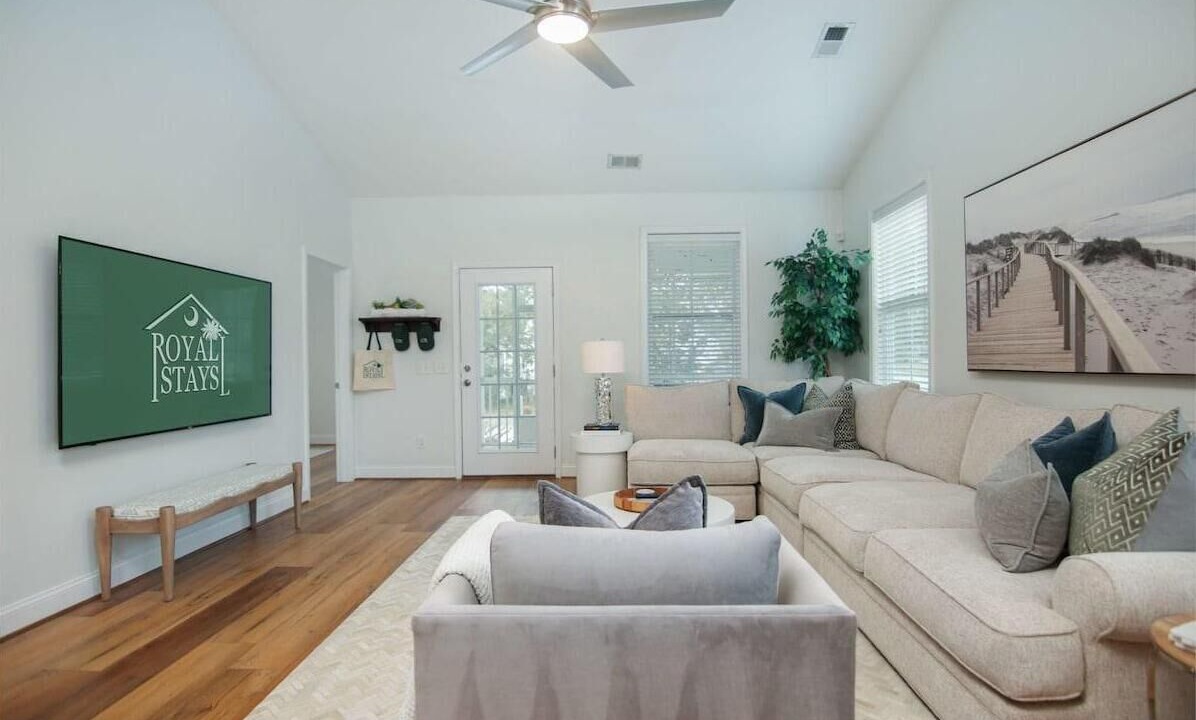 Photo of Livingroom in North Charleston