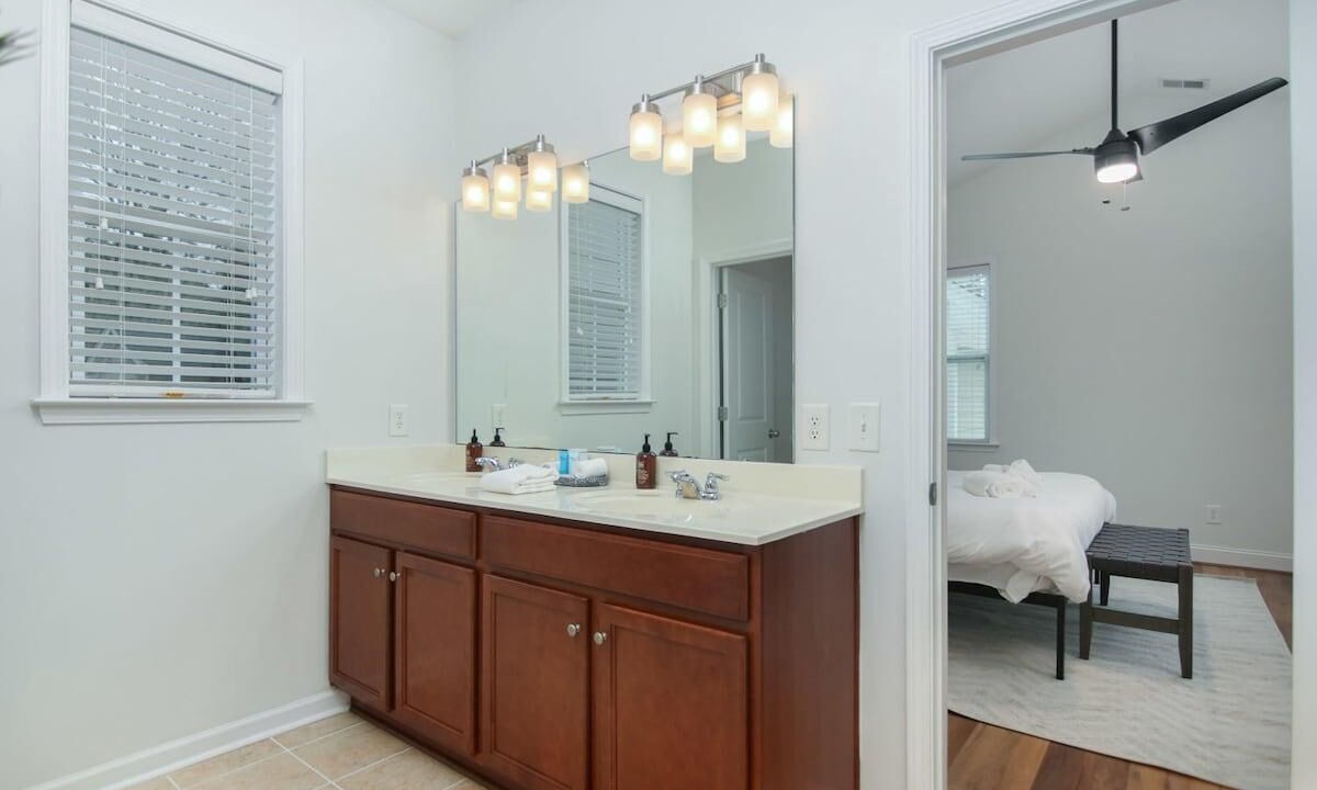 Photo of Bathroom in North Charleston