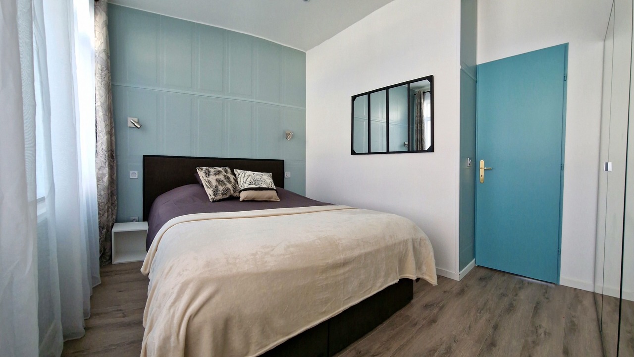 Photo of Bedroom in Trouville-sur-Mer