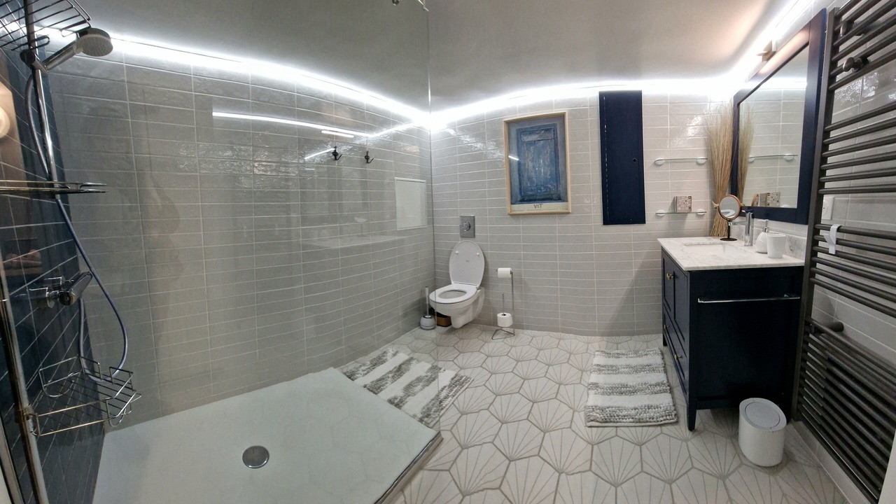 Photo of Bathroom in Trouville-sur-Mer