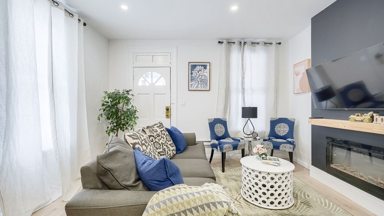 Photo of Livingroom in York - Haig