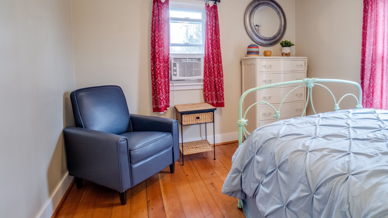 Photo of Bedroom in Town of Jerusalem