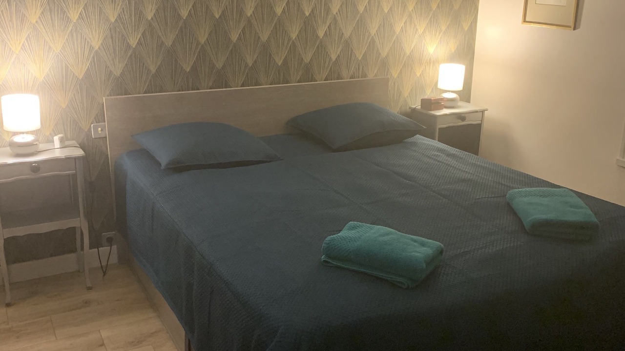 Photo of Bedroom in Etigny