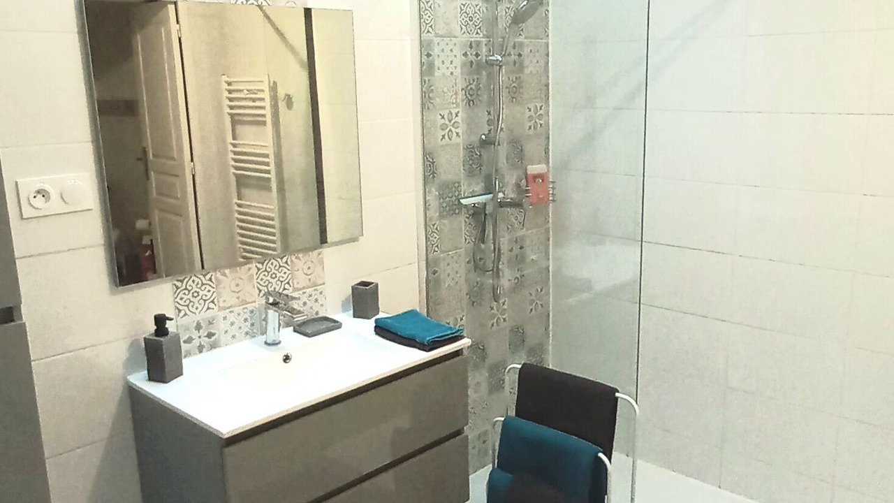 Photo of Bathroom in Amboise