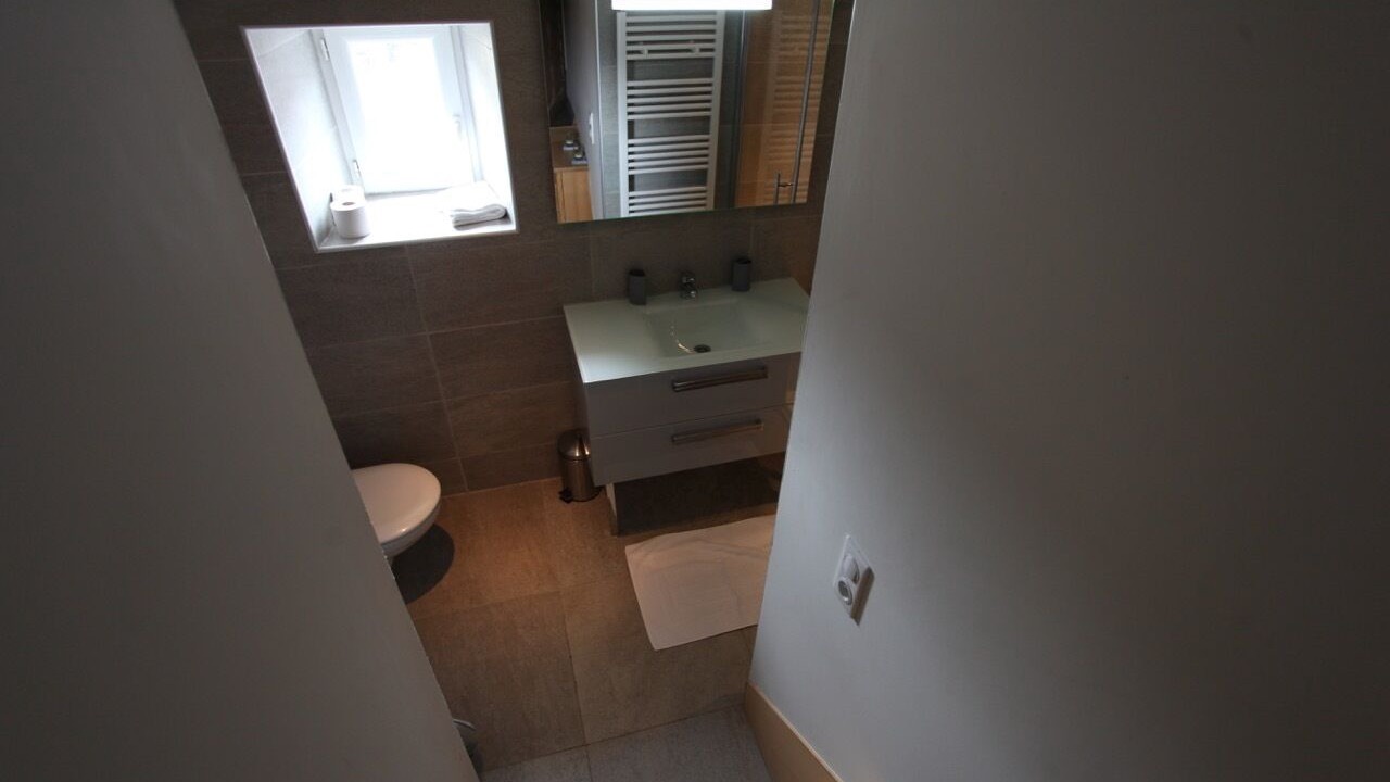 Photo of Bathroom in Calmont