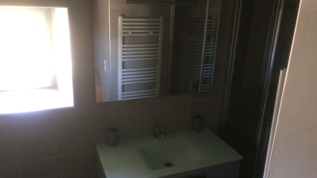 Photo of Bathroom in Calmont