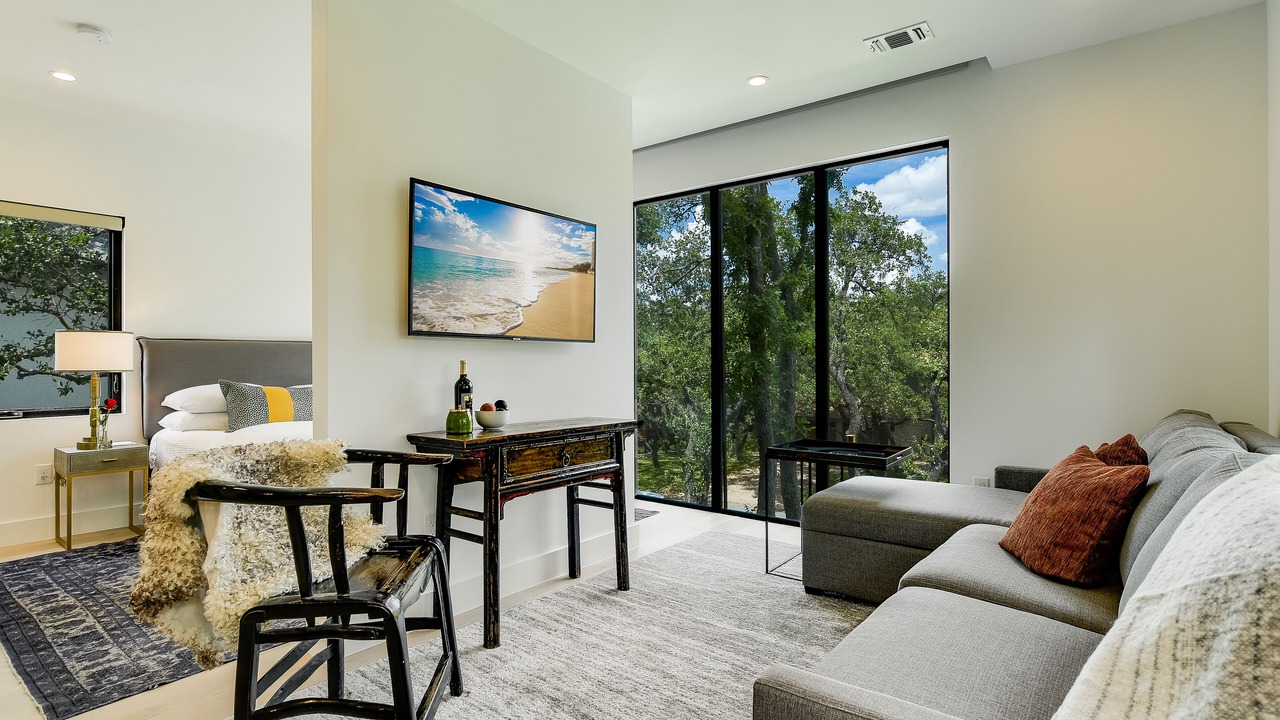 Photo of Bedroom in Barton Hills