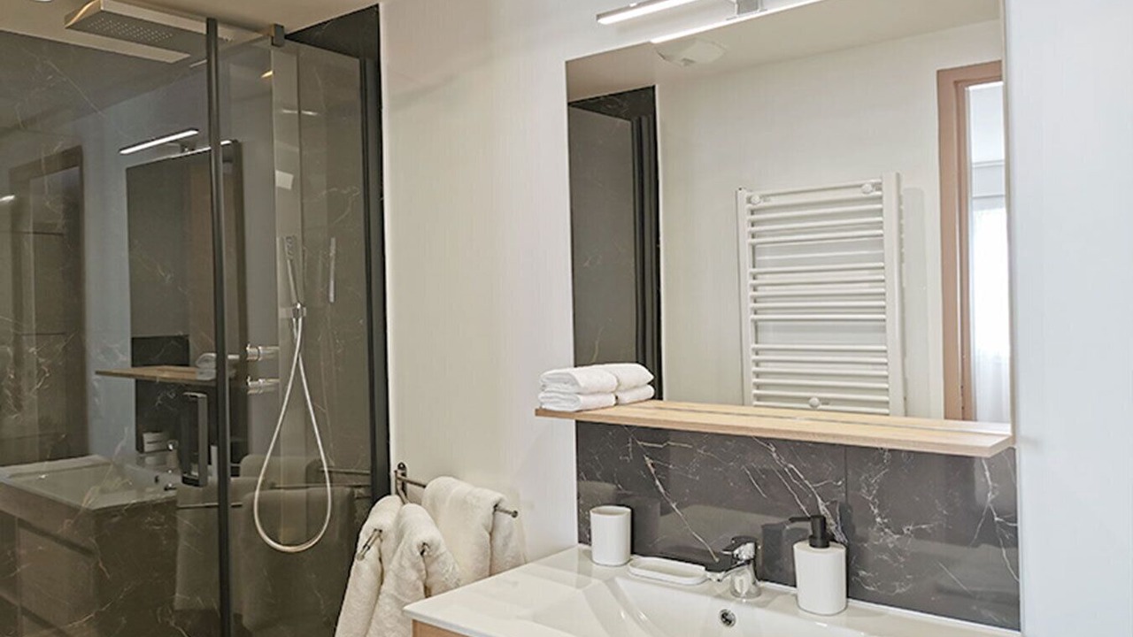 Photo of Bathroom in Moyen-Vernet