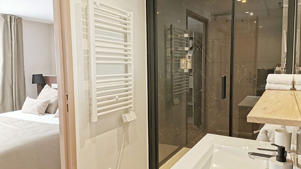 Photo of Bathroom in Moyen-Vernet