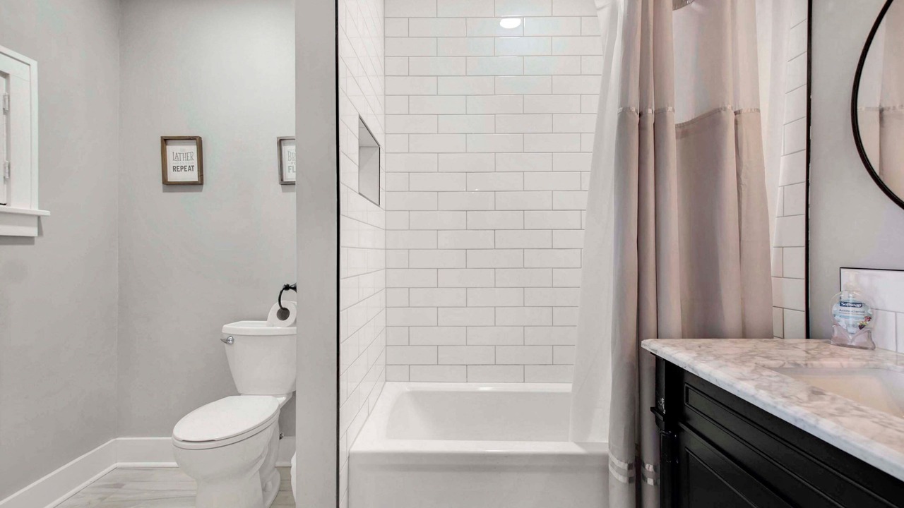 Photo of Bathroom in College Hill