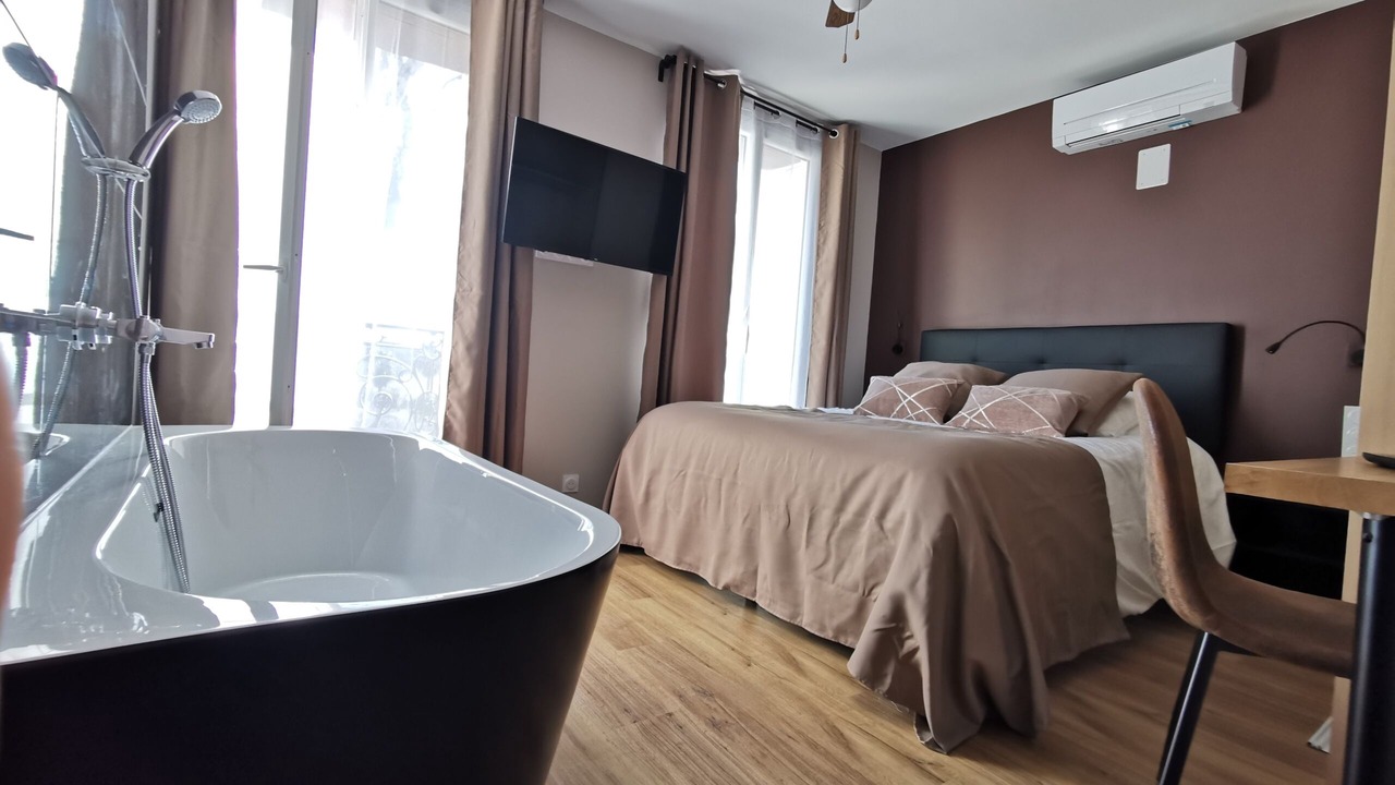 Photo of Bedroom in Moyen-Vernet