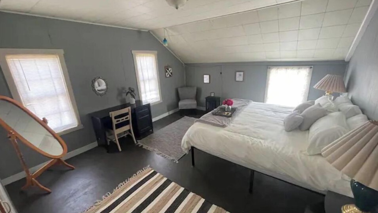 Photo of Bedroom in Rohnerville