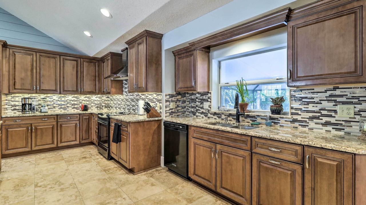 Photo of Kitchen in Golden Glades - The Woods