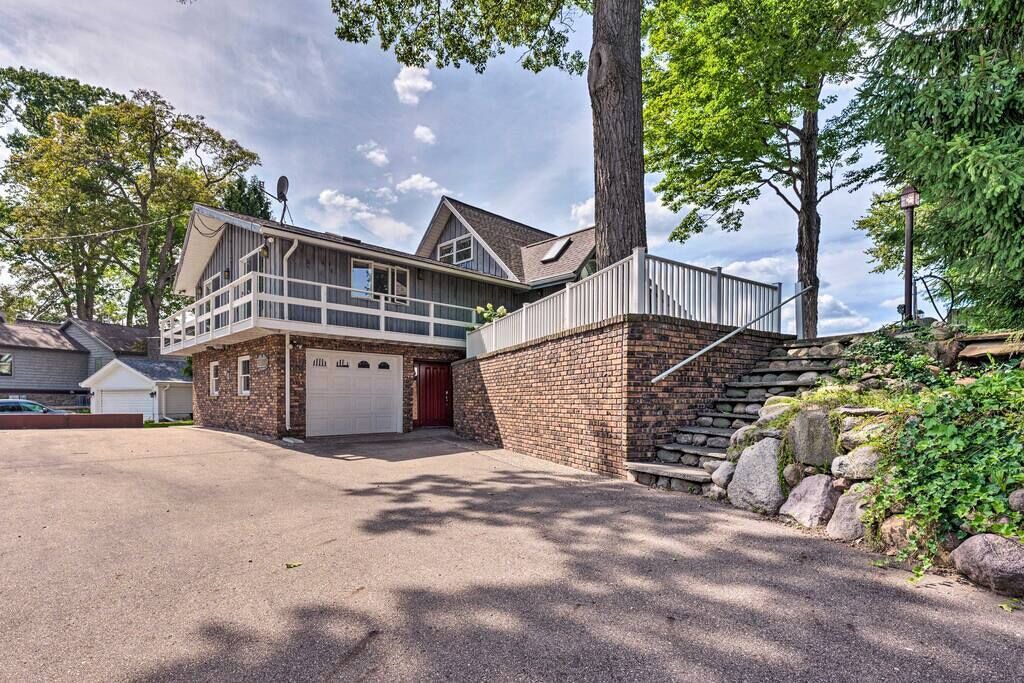 Photo of Outdoor in Paw Paw