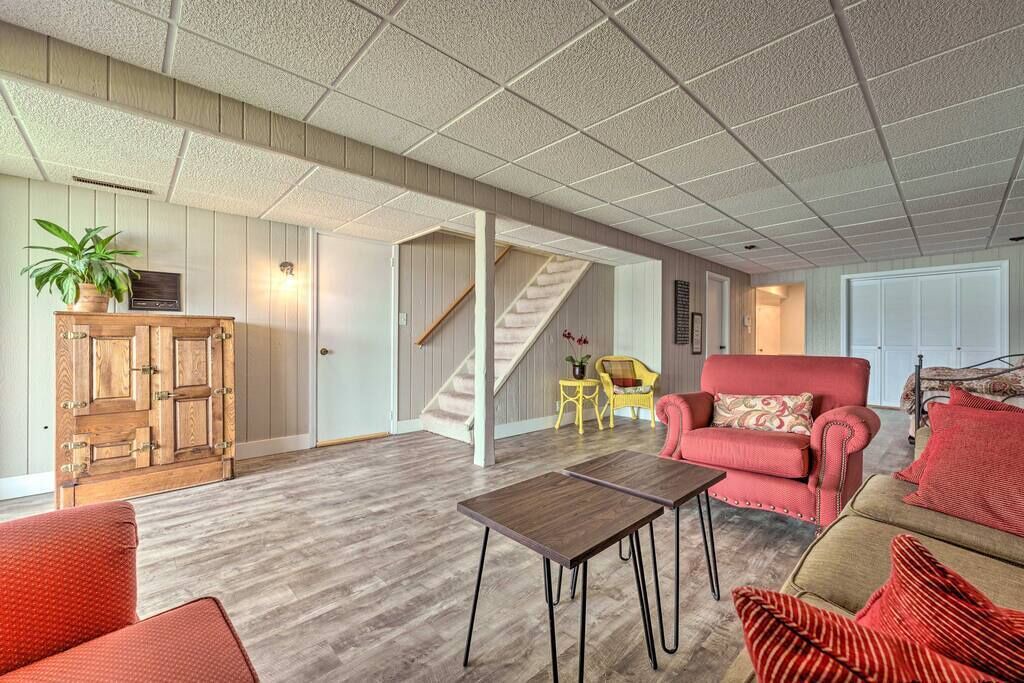 Photo of Livingroom in Paw Paw