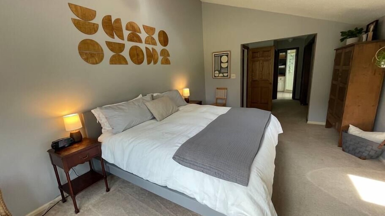 Photo of Bedroom in Paw Paw
