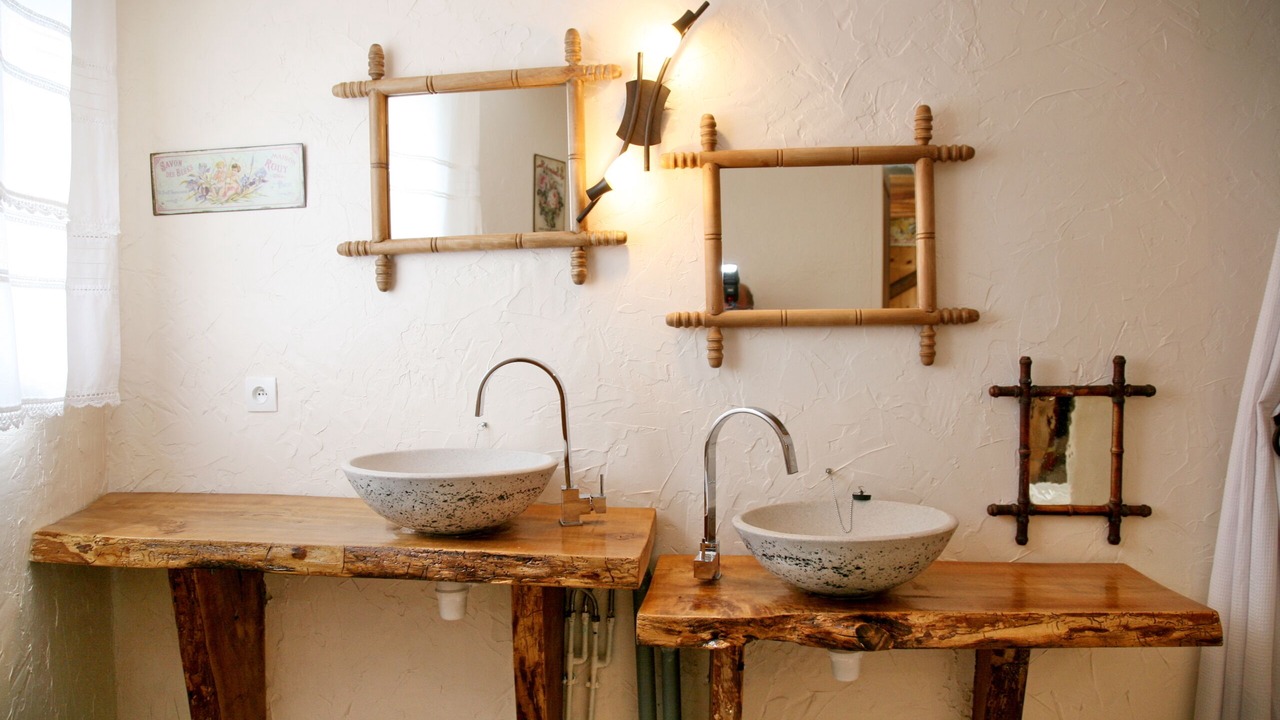 Photo of Bathroom in Rochetoirin