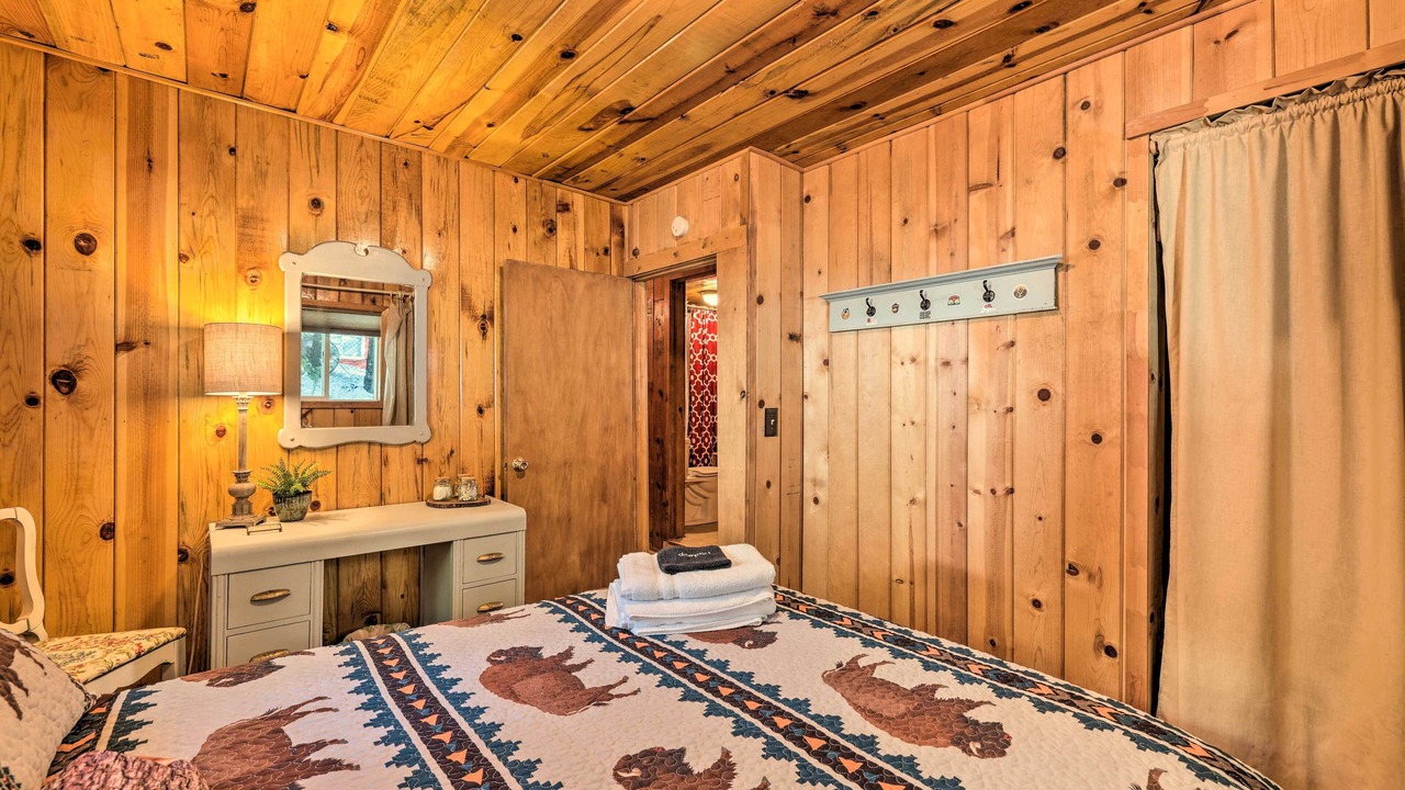Photo of Bedroom in Long Barn