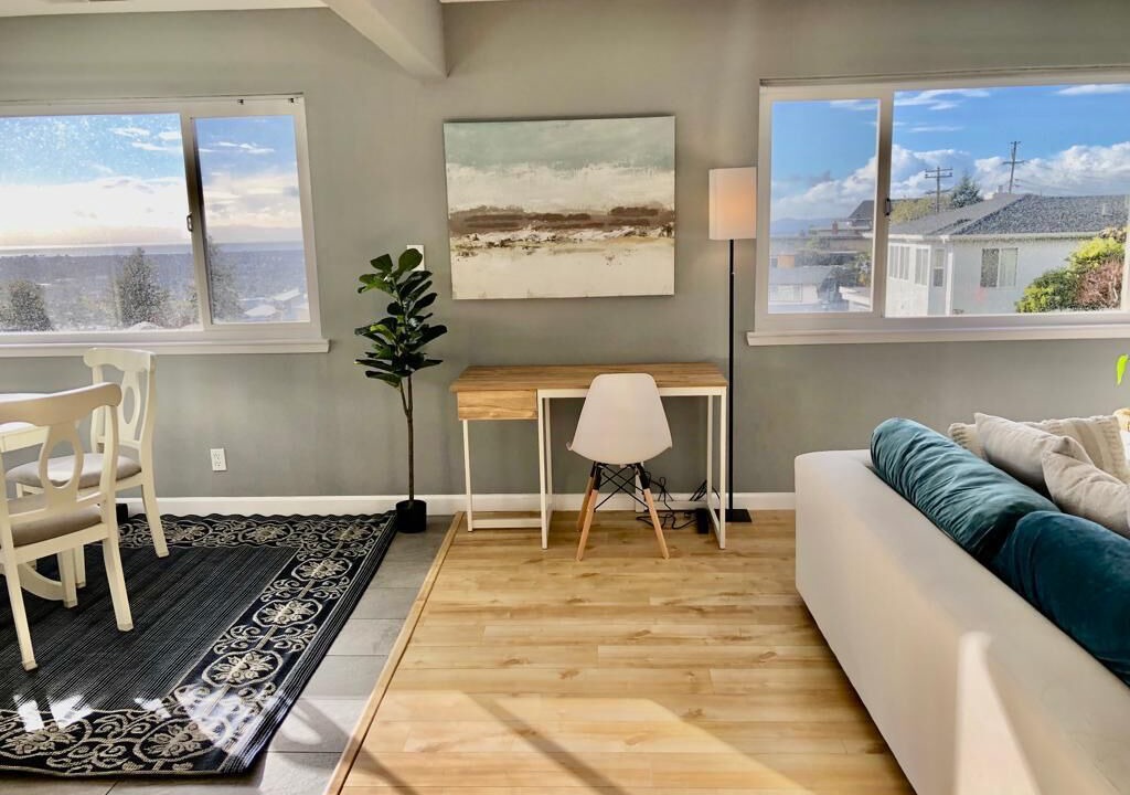 Photo of Livingroom in San Leandro