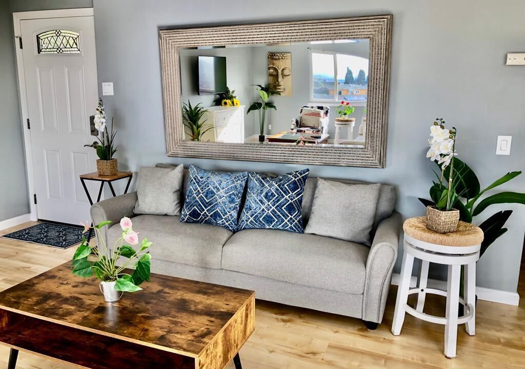 Photo of Livingroom in San Leandro