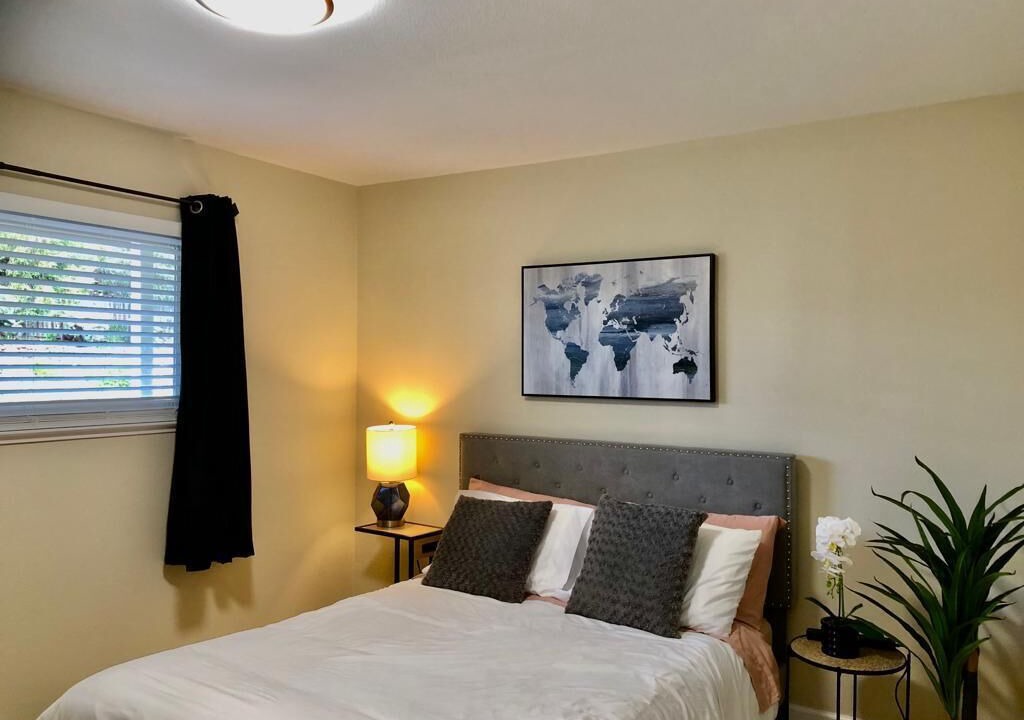 Photo of Bedroom in San Leandro